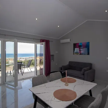 Gigi Star Luxury Apartvilla With Pool, Panoramic Sea View Apartment