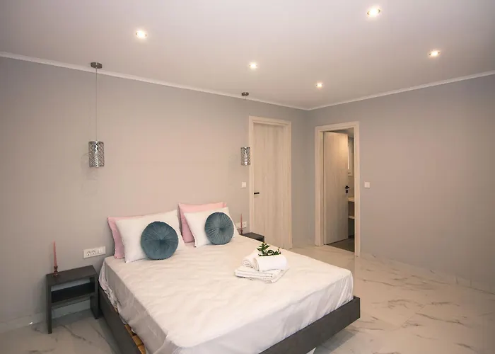 Gigi Star Luxury Apartvilla With Pool, Panoramic Sea View * Τσιλιβί
