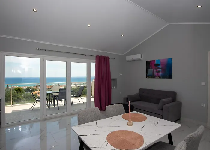 Διαμέρισμα Gigi Star Luxury Apartvilla With Pool, Panoramic Sea View Τσιλιβί