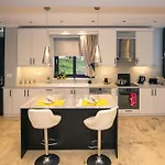 Gigi Star Luxury Apartvilla With Pool, Panoramic Sea View Apartament