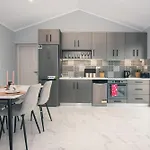 Apartament Gigi Star Luxury Apartvilla With Pool, Panoramic Sea View *